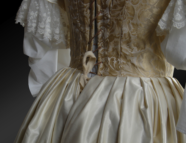 Historisches Kleid um 1670